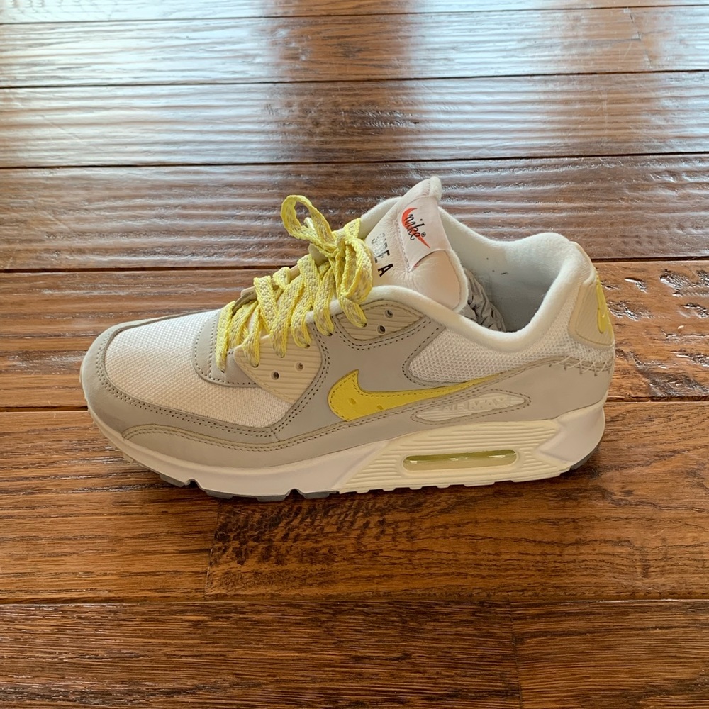 Air Max 90 Premium Mixtape Side A